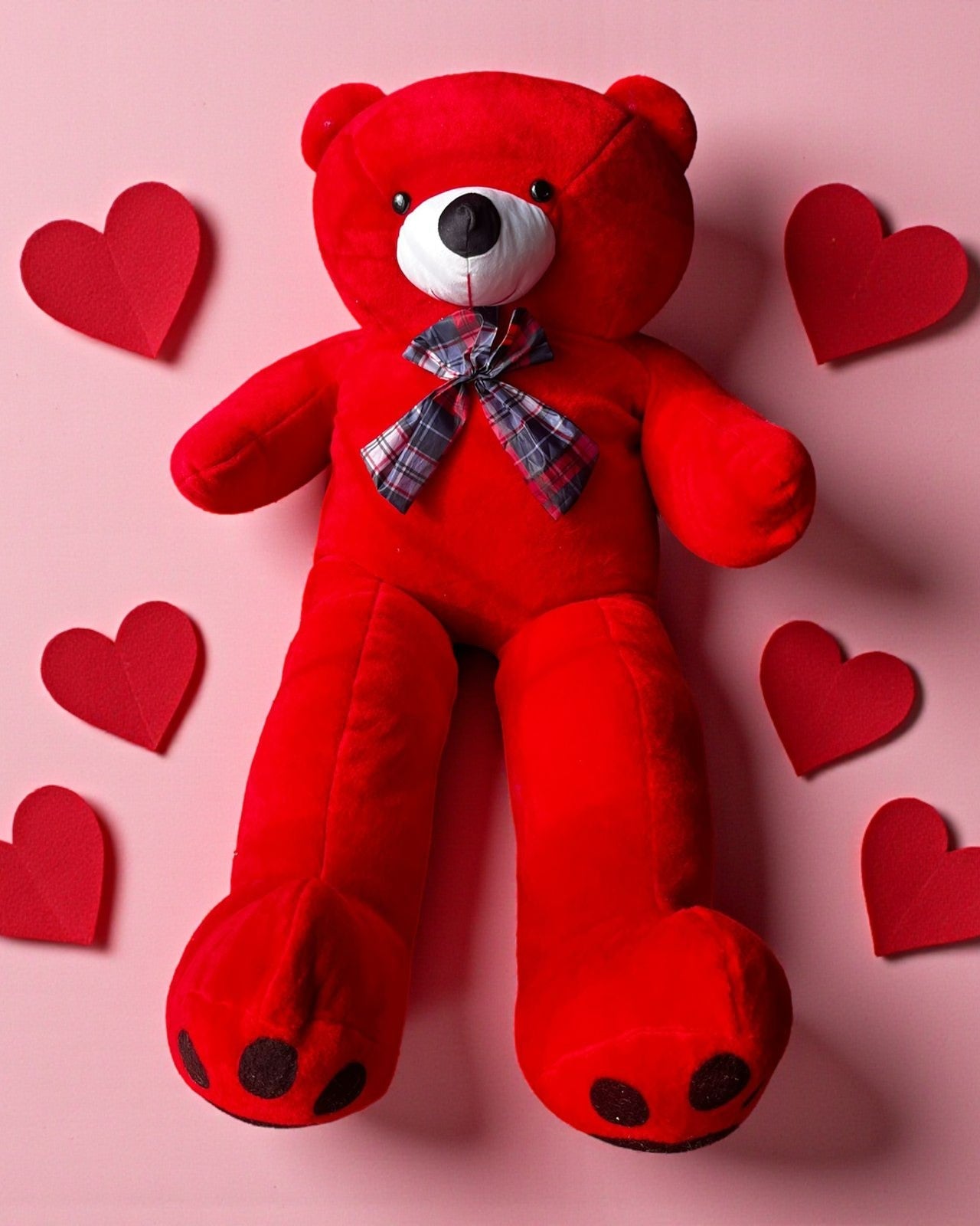 The Sweetheart Hugger Bear (3.6 ft)