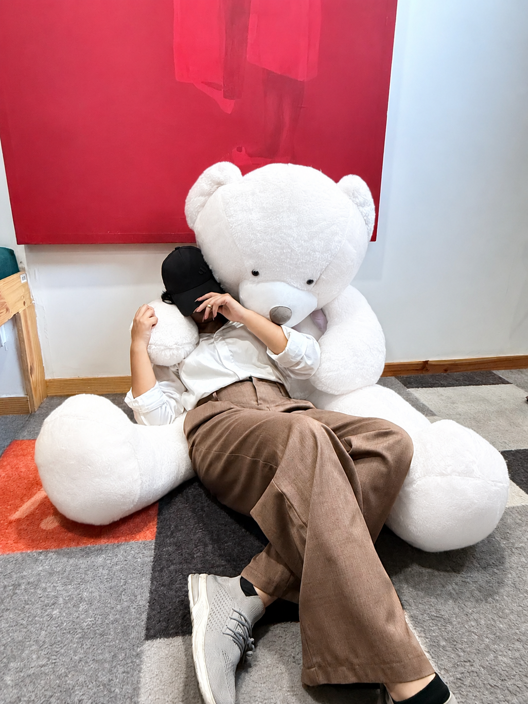 The Luxe Lounger Bear (5.6ft)